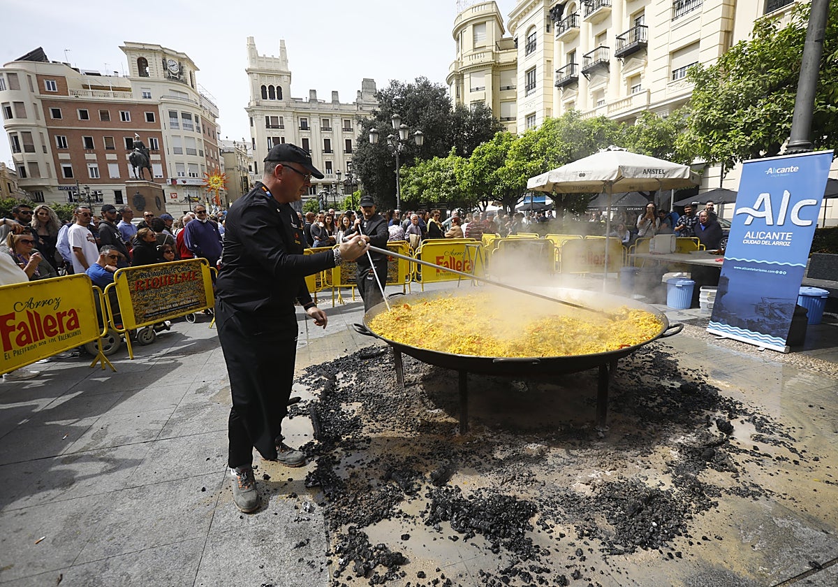Preparación del arroz para 700 personas