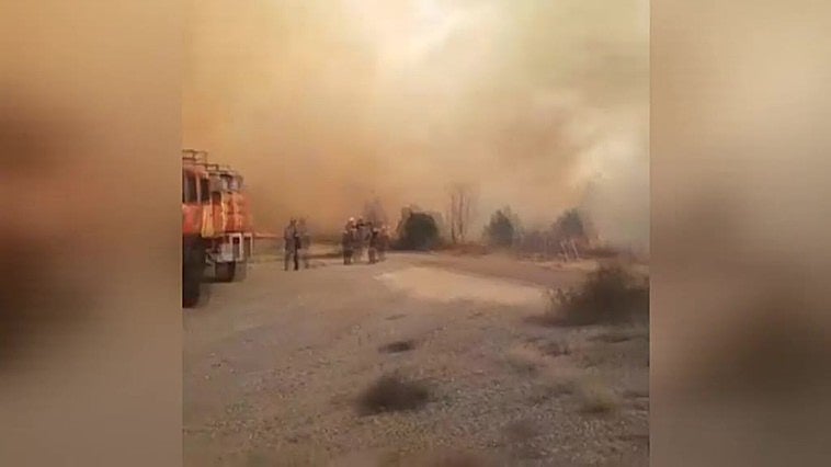 El incendio que afecta a Castellón y Teruel ya ha arrasado tres mil hectáreas