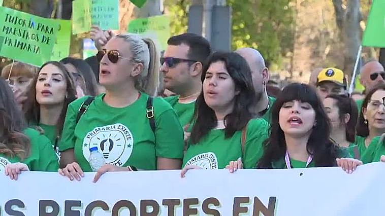 Alumnos y profesores claman en las calles de Madrid por una enseñanza pública de calidad