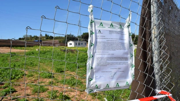 Aviso de un reciente precinto en Cártama, en la provincia de Málaga