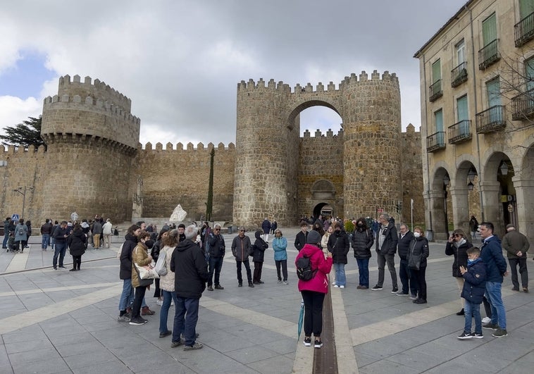 Costes y gasto contenido merman el optimismo para una Semana Santa con «buenas» previsiones en el turismo