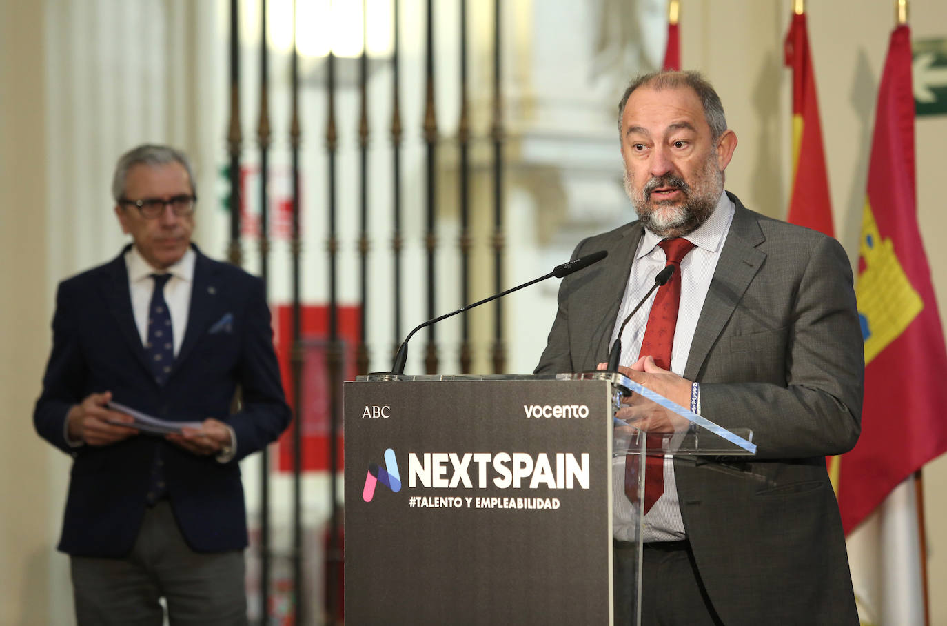 El rector de la Universidad de Castilla-La Mancha, José Julián Garde López-Brea