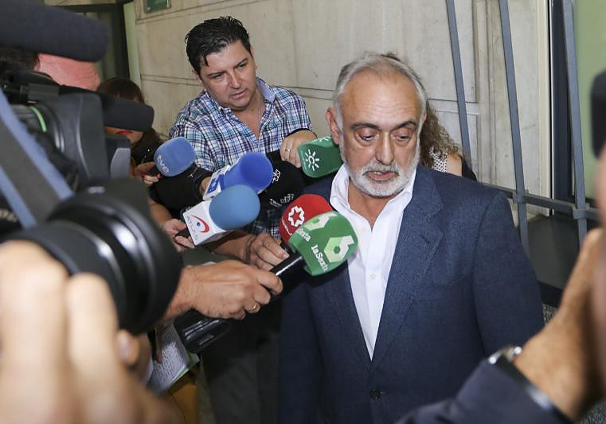 Fernando Villén, exdirector de la Faffe, en los juzgados de Sevilla en 2018