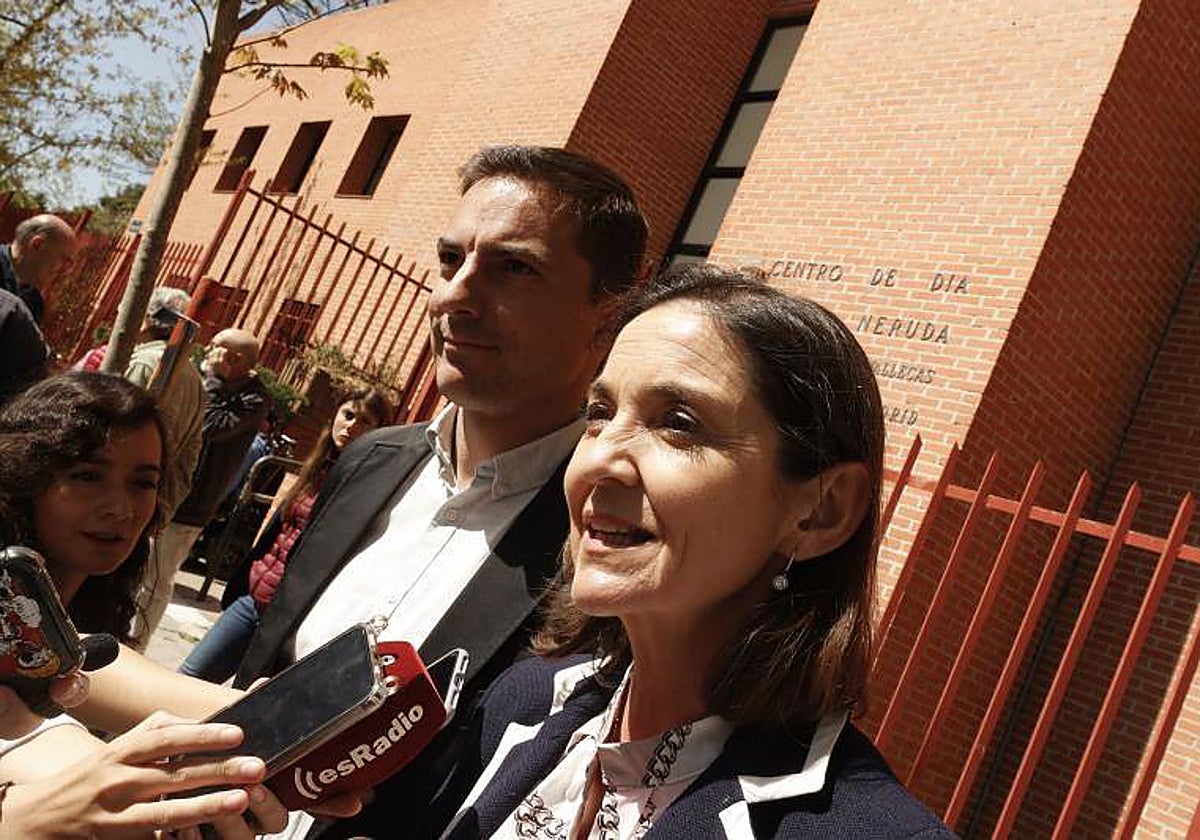 Los candidatos del PSOE a la Comunidad, Juan Lobato, y al Ayuntamiento de Madrid, Reyes Maroto