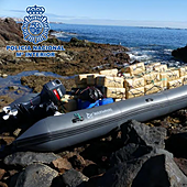 Pillados 'in fraganti' descargando fardos de droga en Gran Canaria