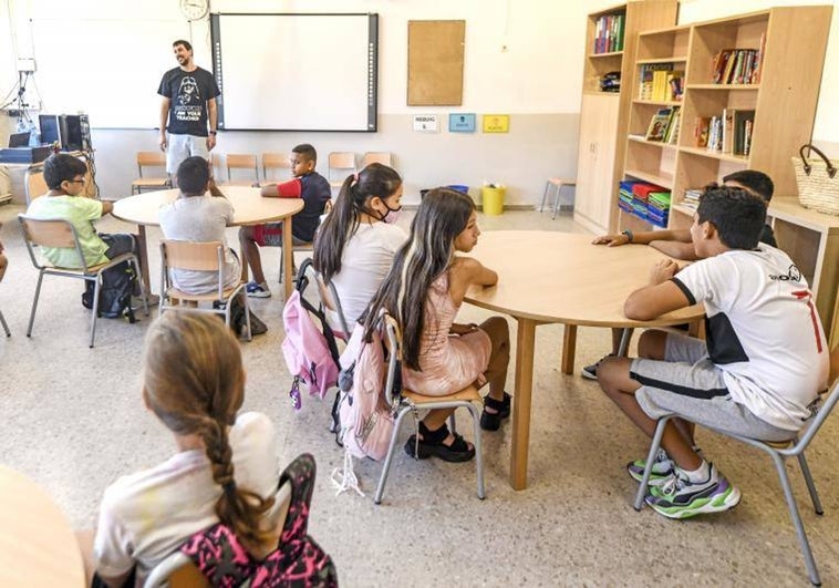 Calendario escolar en Cataluña: cuándo empieza, vacaciones y puentes del curso 2023-2024