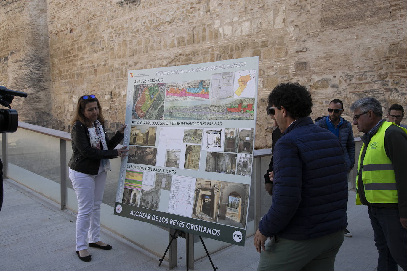 La recuperada puerta almohade del Alcázar de Córdoba, en imágenes