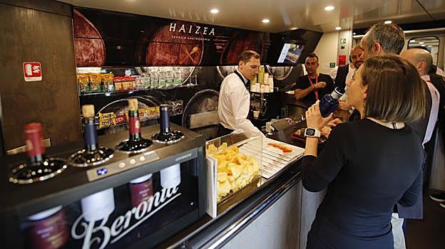 Imagen del espacio de restauración de los trenes Iryo