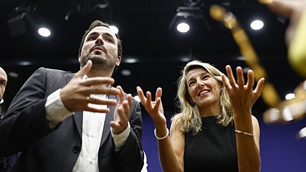 La ministra de Trabajo y Economía Social, Yolanda Díaz, y el ministro de Consumo, Alberto Garzón, se reúnen con el director ejecutivo de Carrefour, Alexandre de Palmas, en la sede del ministerio, en septiembre