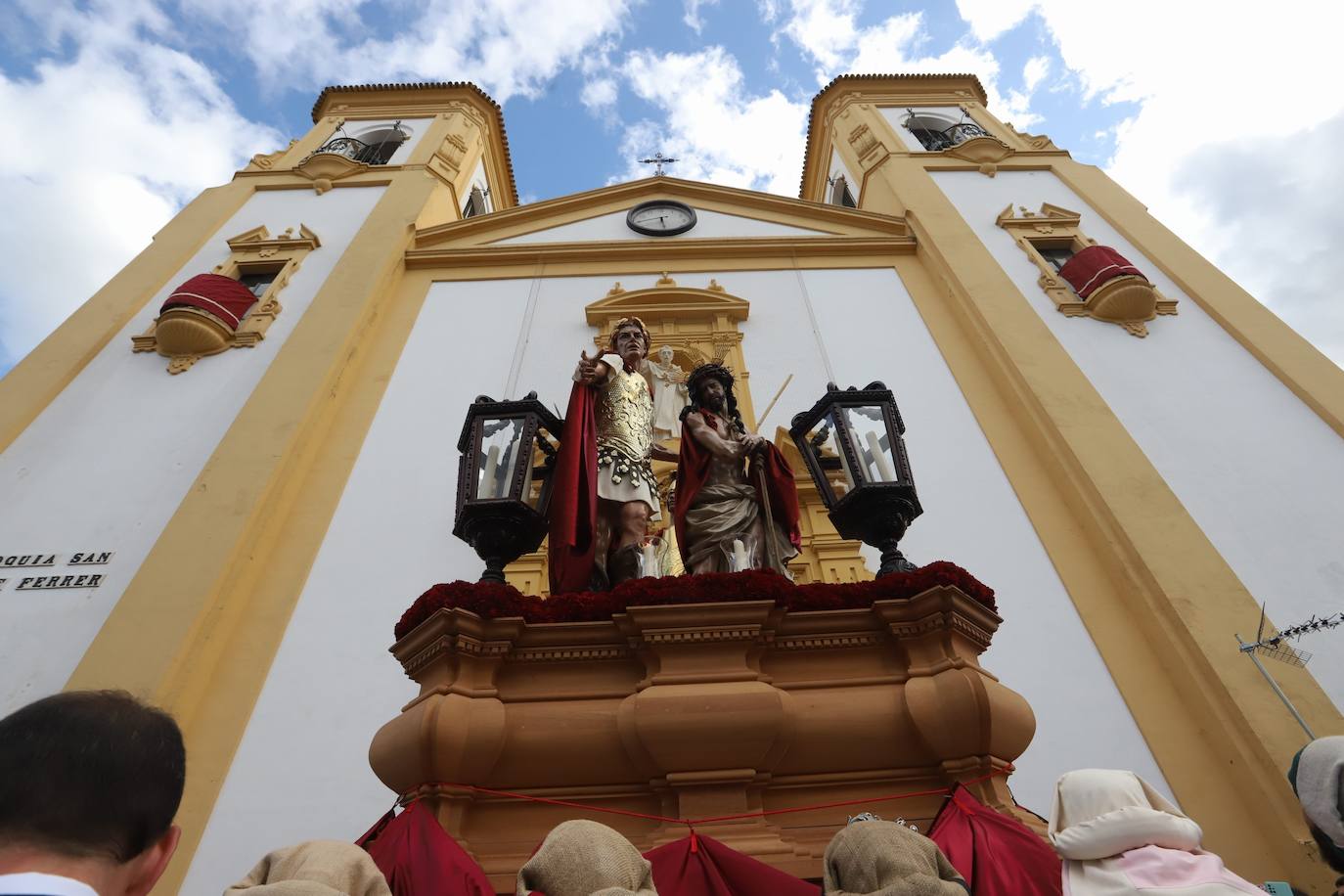 La procesión de la Presentación al Pueblo el Sábado de Pasión de Córdoba, en imágenes