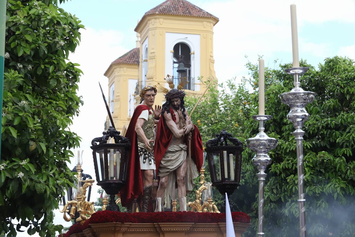 La procesión de la Presentación al Pueblo el Sábado de Pasión de Córdoba, en imágenes