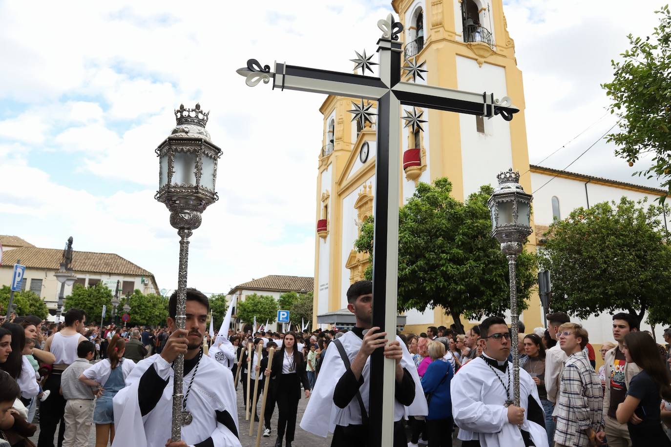 La procesión de la Presentación al Pueblo el Sábado de Pasión de Córdoba, en imágenes