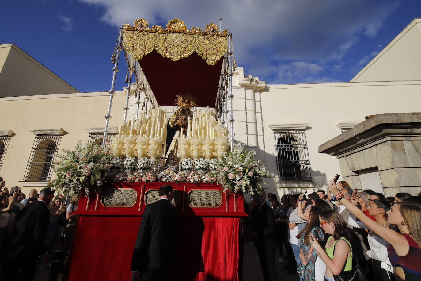 La procesión de la Virgen de la O el Sábado de Pasión de Córdoba, en imágenes