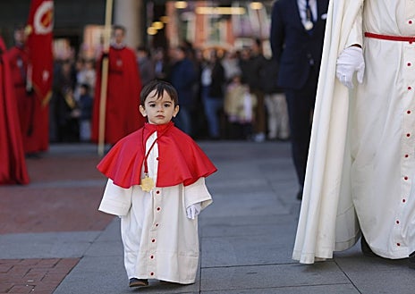 Imagen secundaria 1 - Procesiones de 'La Borriquilla' en Burgos (imagen grande) y Valladolid