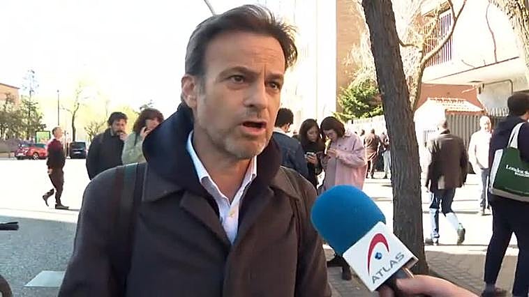 Ada Colau: "Llegamos con la alegría de pensar que podemos tener a la primera mujer progresista presidenta de España"