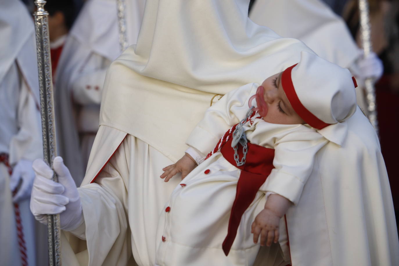 La esperada salida de la Entrada Triunfal el Domingo de Ramos de Córdoba, en imágenes
