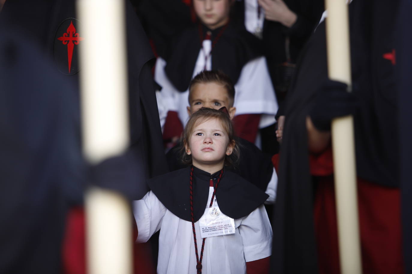 El multitudinario desfile de las Penas de Santiago de Córdoba el Domingo de Ramos, en imágenes