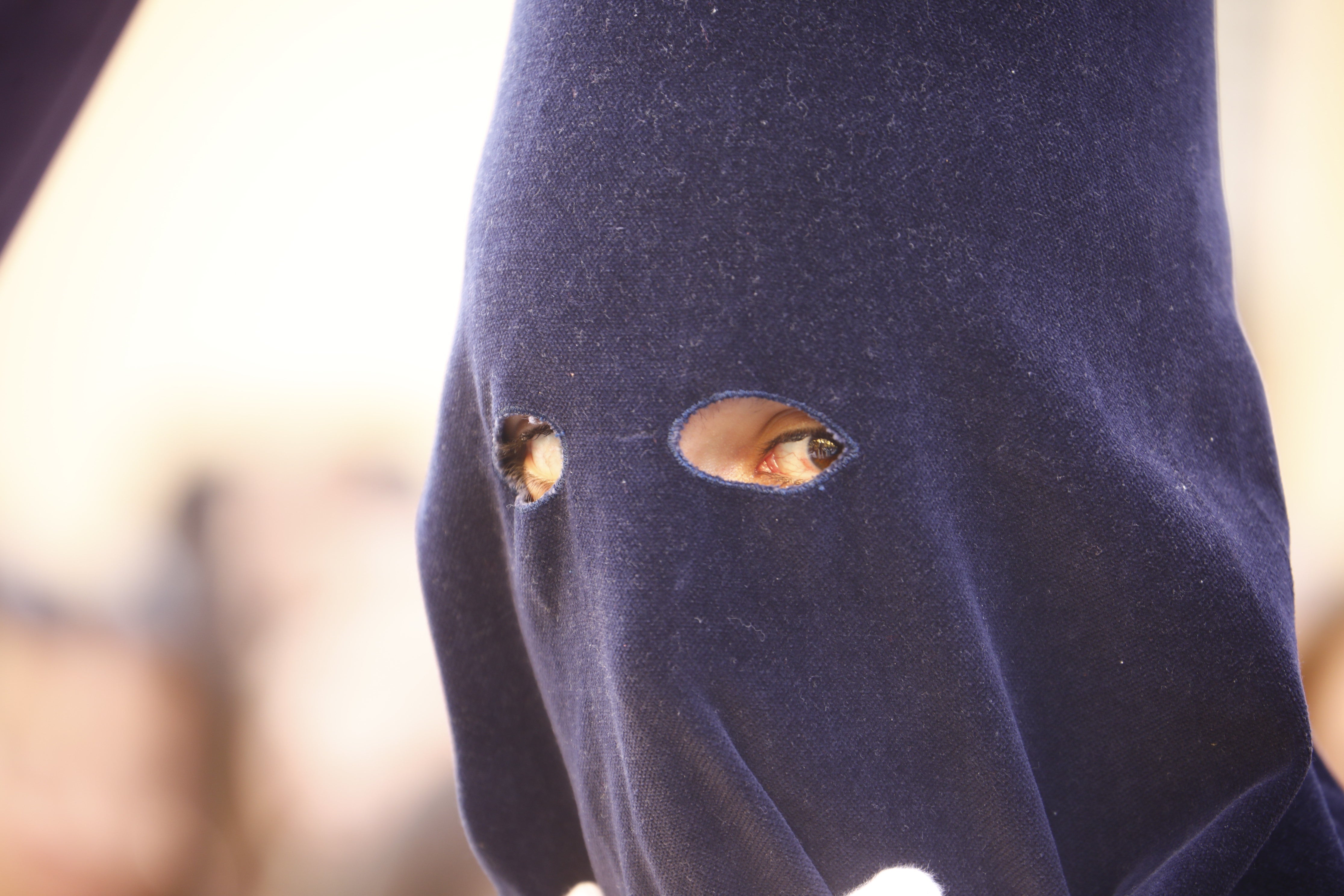 Fotos | Barrio y sentir popular de la Estrella en el Lunes Santo