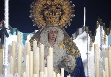 Fotos | Barrio y sentir popular de la Estrella en el Lunes Santo