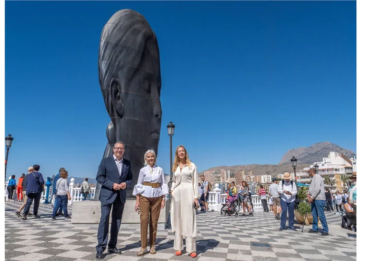 La Fundación Hortensia Herrero muestra en Benidorm las esculturas Silvia y María de Jaume Plensa