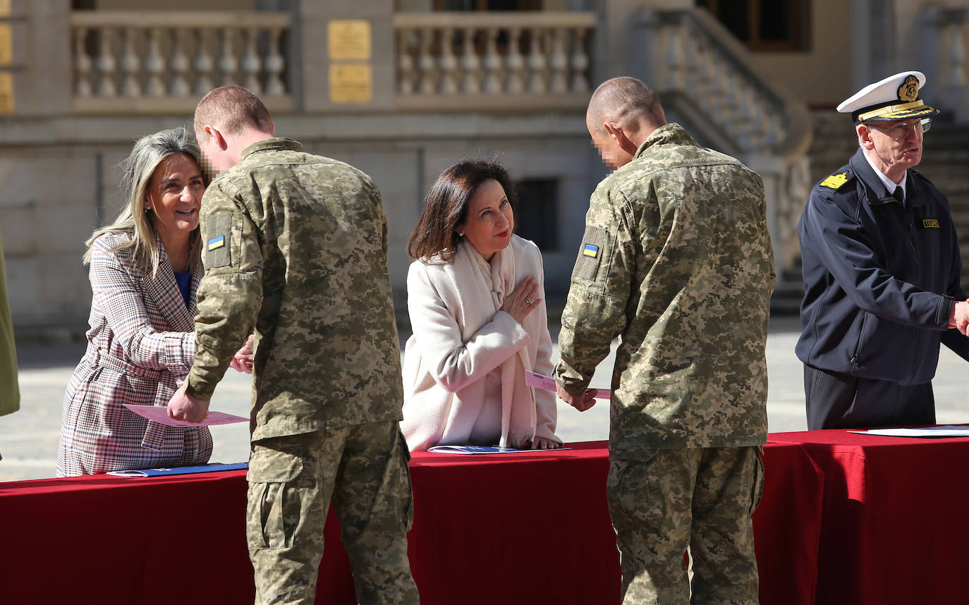 Despedida de militares ucranianos en la Academia de Infantería de Toledo