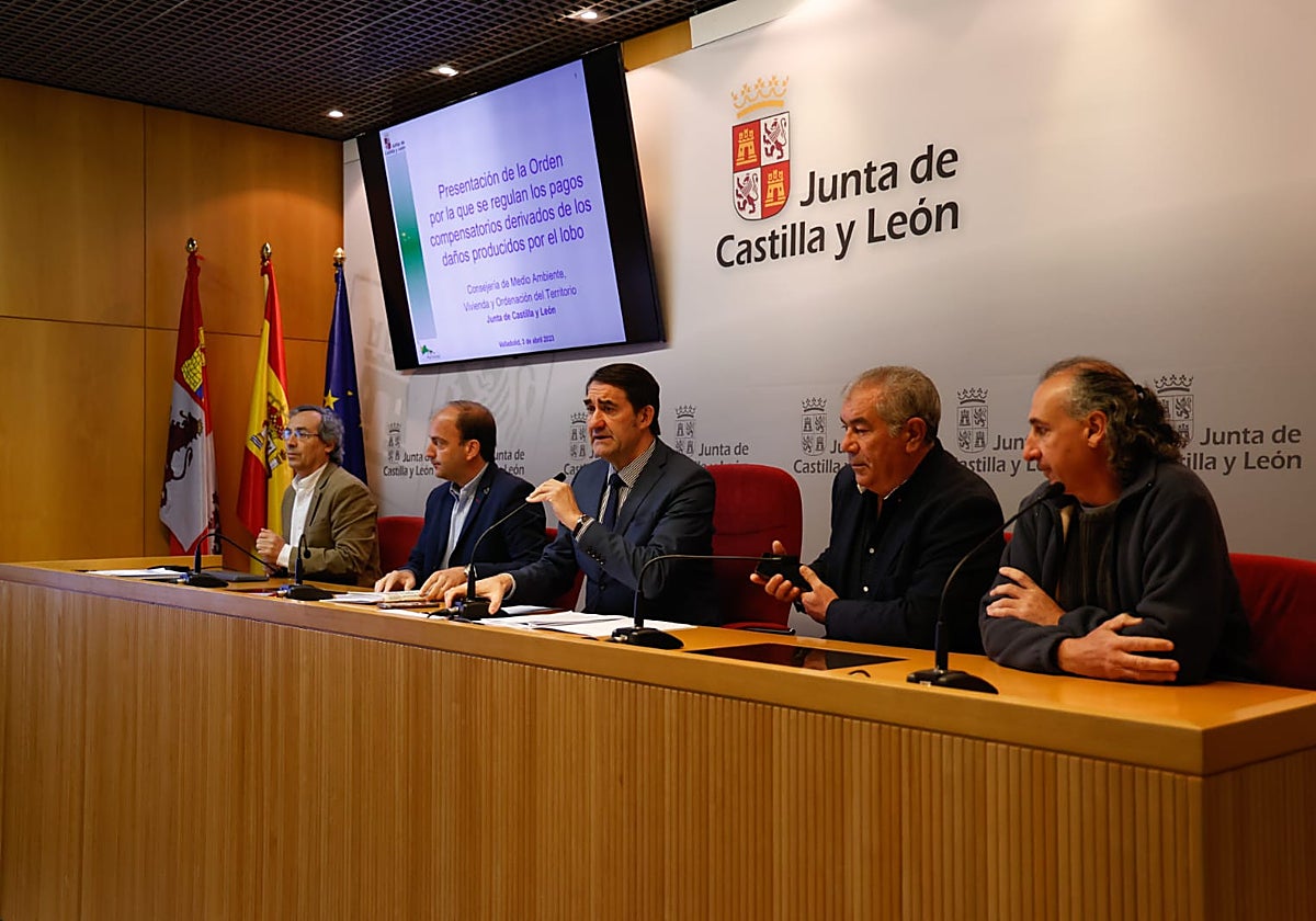 Juan Carlos Suárez-Quiñones presenta junto a las organizaciones agrarias la nueva orden de pagos compensatorios por daños producidos por el lobo