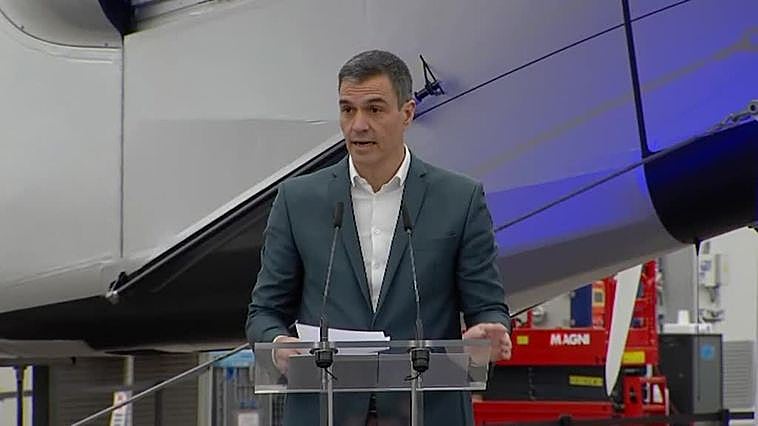 Sánchez envía "solidaridad, apoyo y cariño" a las familias de las víctimas del naufragio