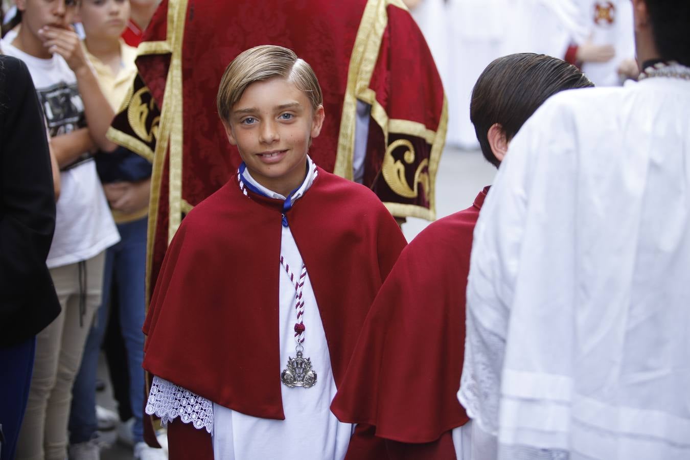 La elegante procesión de La Sentencia en el Lunes Santo de Córdoba, en imágenes