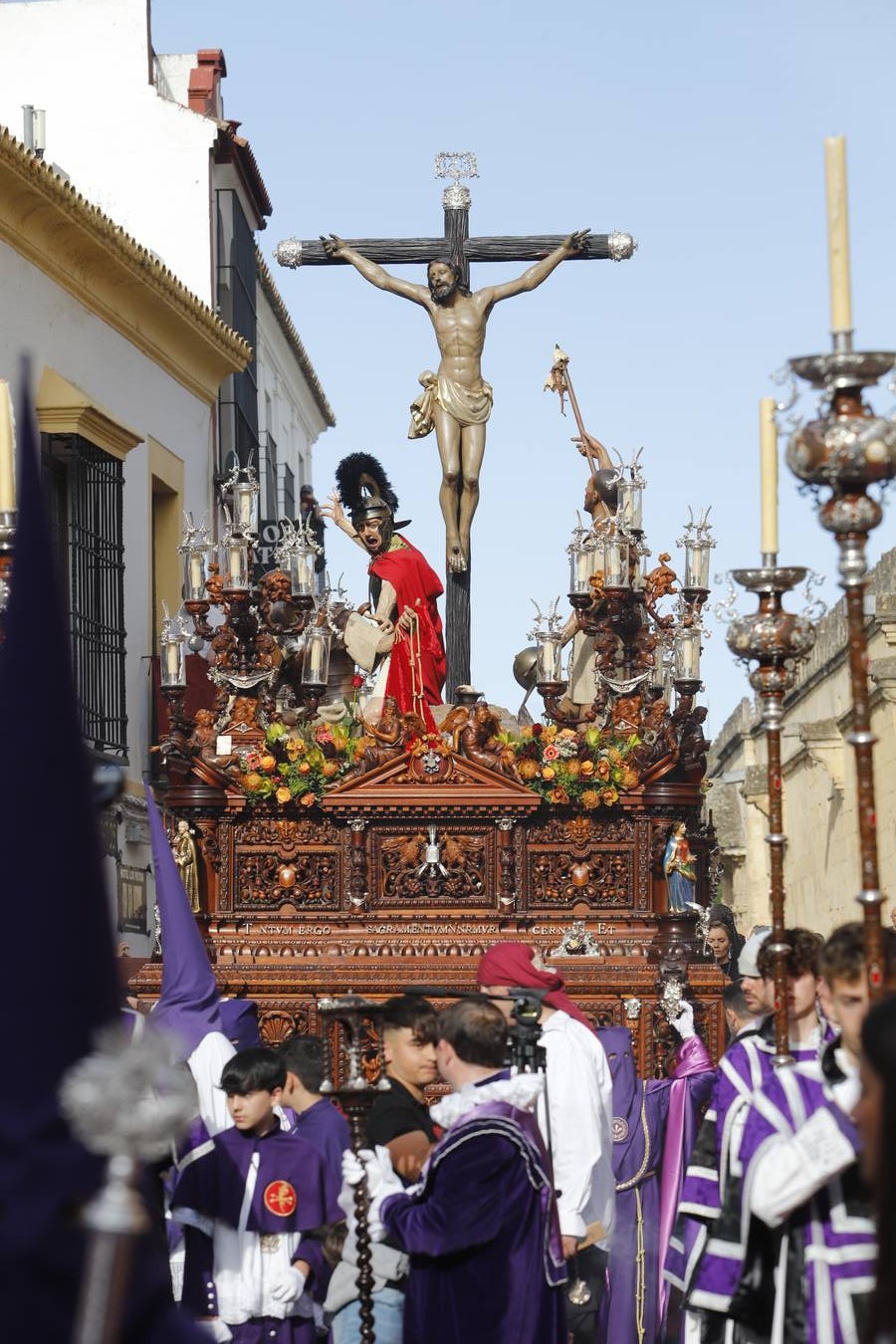 De Córdoba al Naranjo, la vibrante procesión de La Agonía, en imágenes