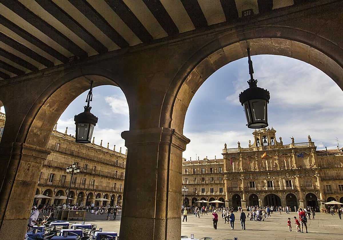 Vista de la Plaza Mayor de la capital salmantina