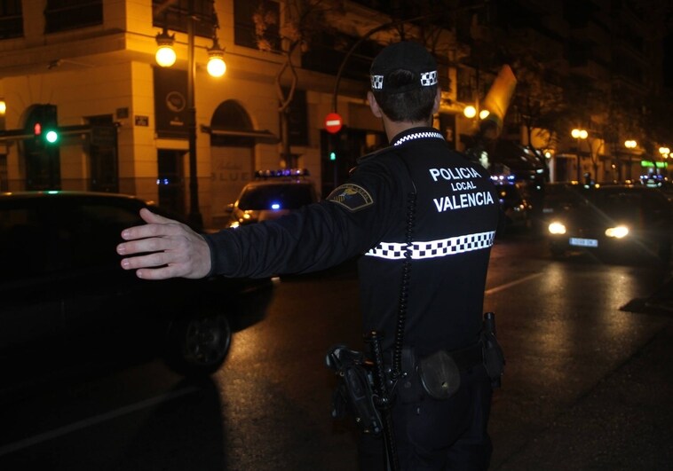 Detienen a dos británicos por una agresión sexual a una joven ebria en una discoteca de Valencia