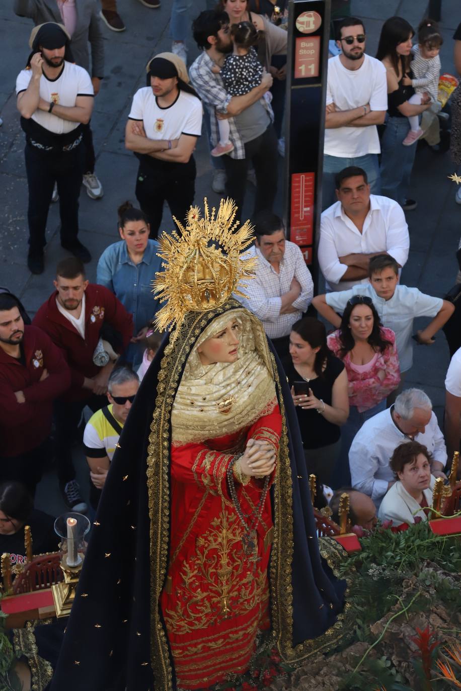 En imágenes, devoción honda al Cristo de Gracia
