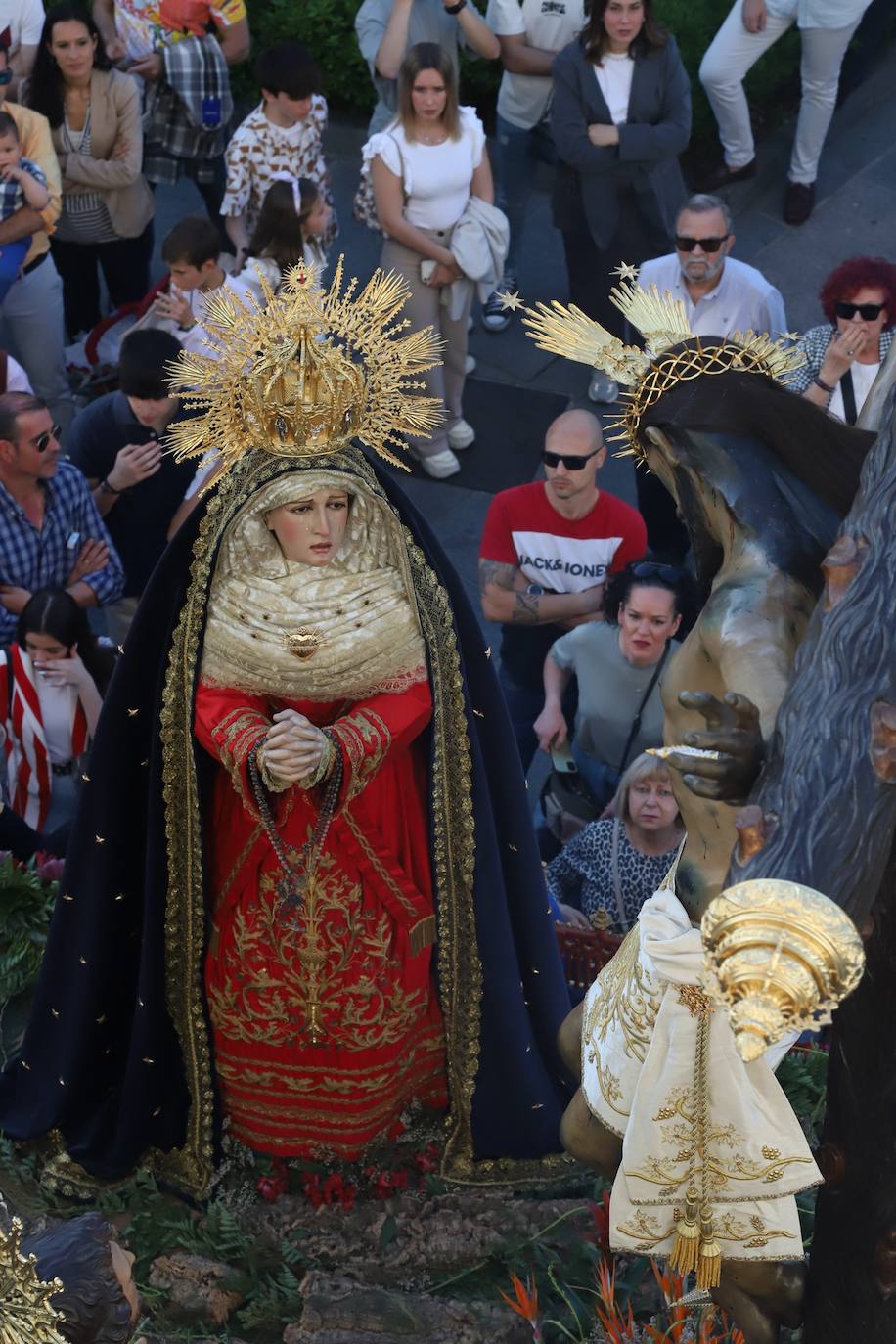 En imágenes, devoción honda al Cristo de Gracia