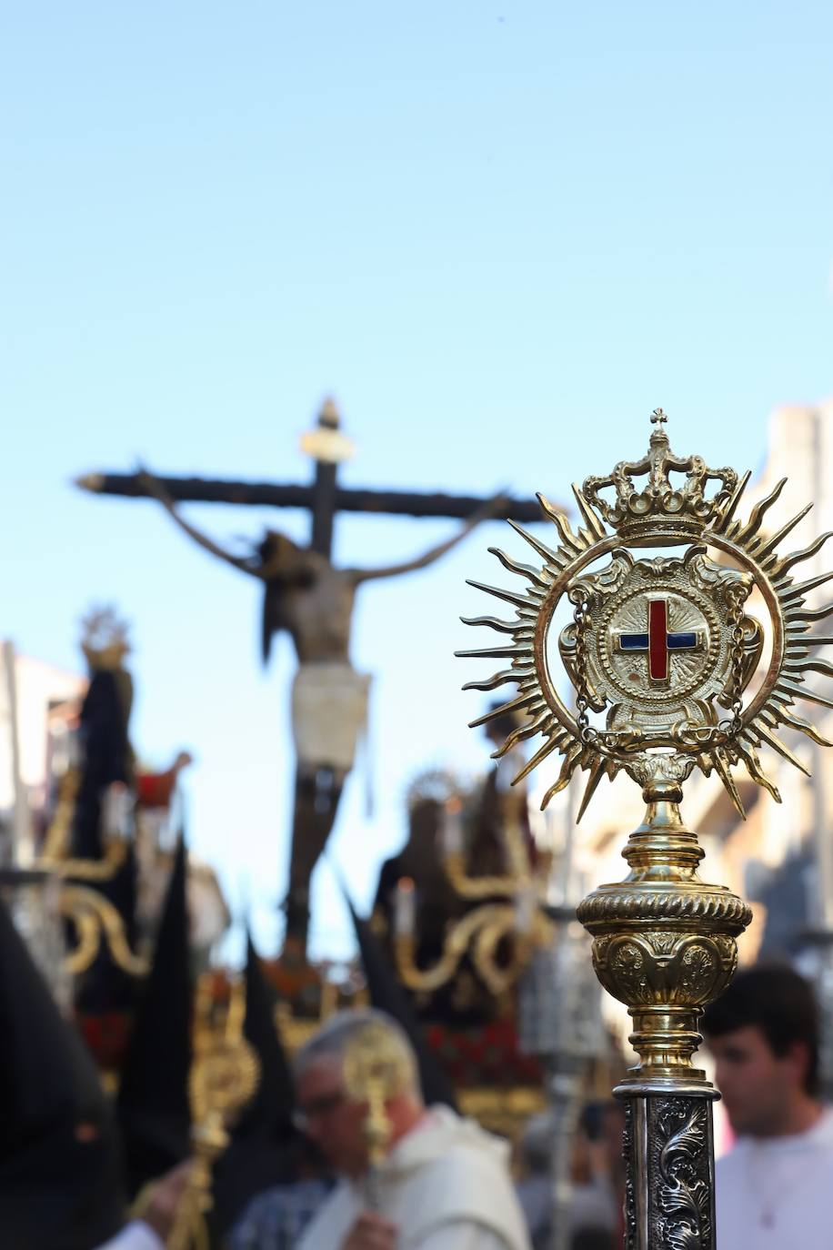 En imágenes, devoción honda al Cristo de Gracia