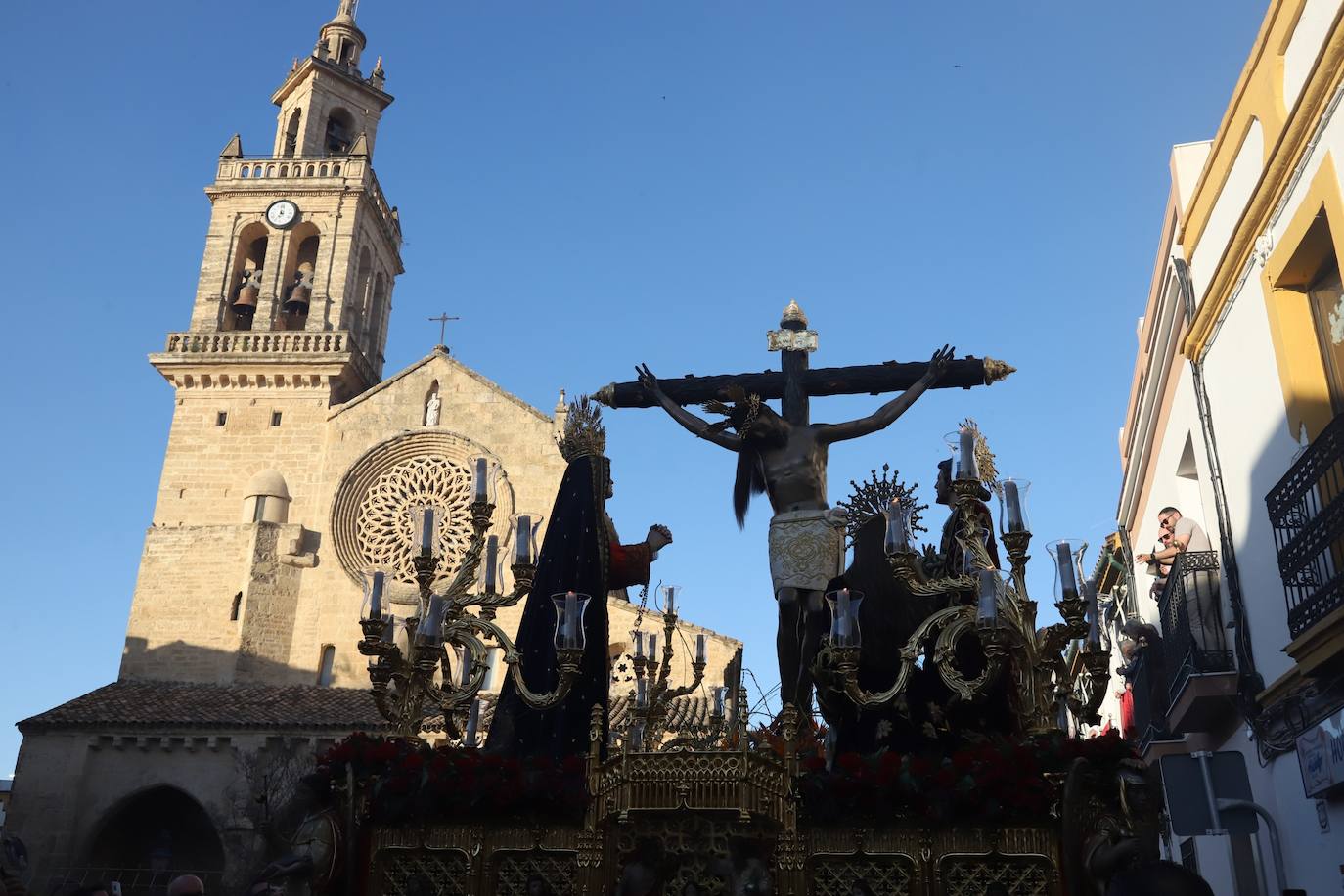 En imágenes, devoción honda al Cristo de Gracia