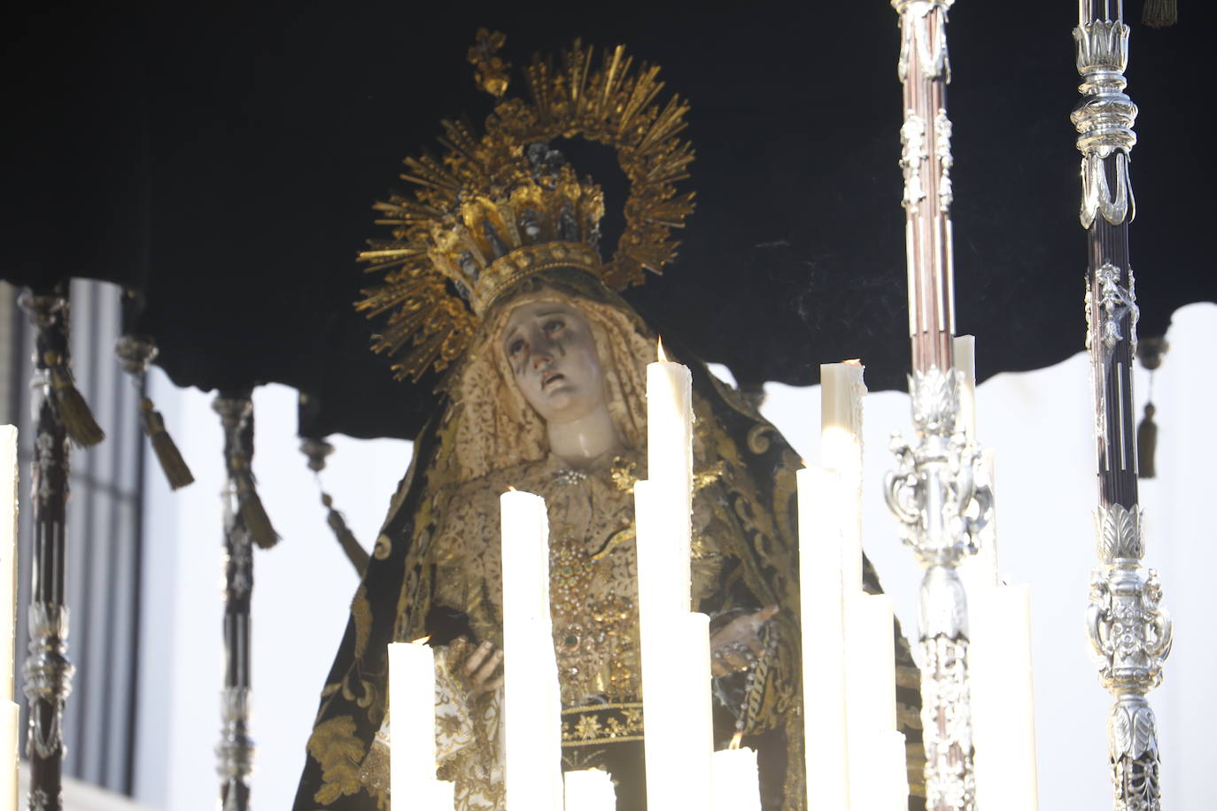 La solemnidad del Nazareno en su salida, en imágenes
