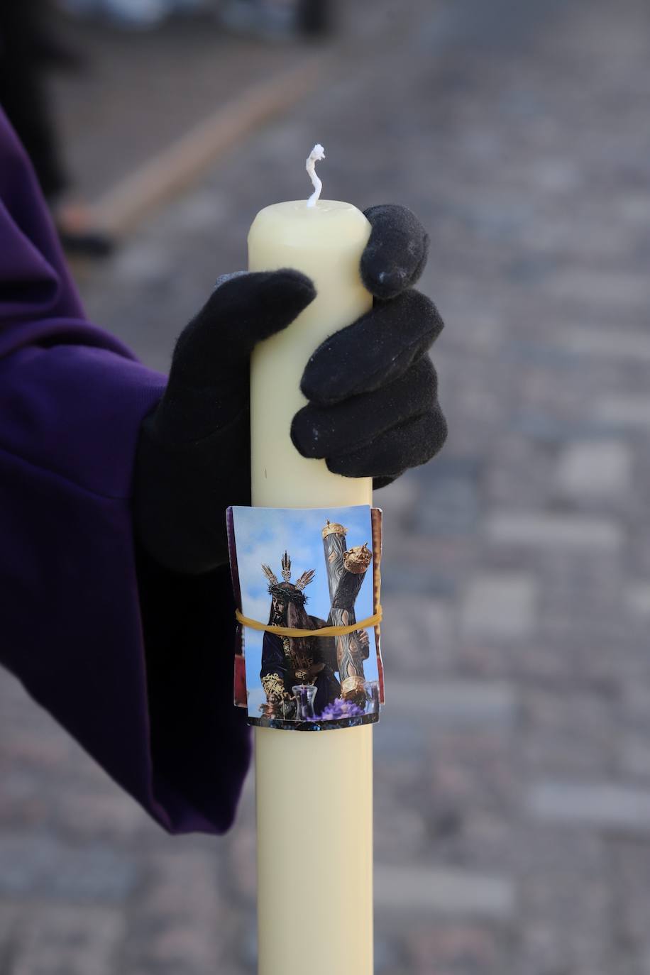 Las estampas del peso de los siglos en el Caído