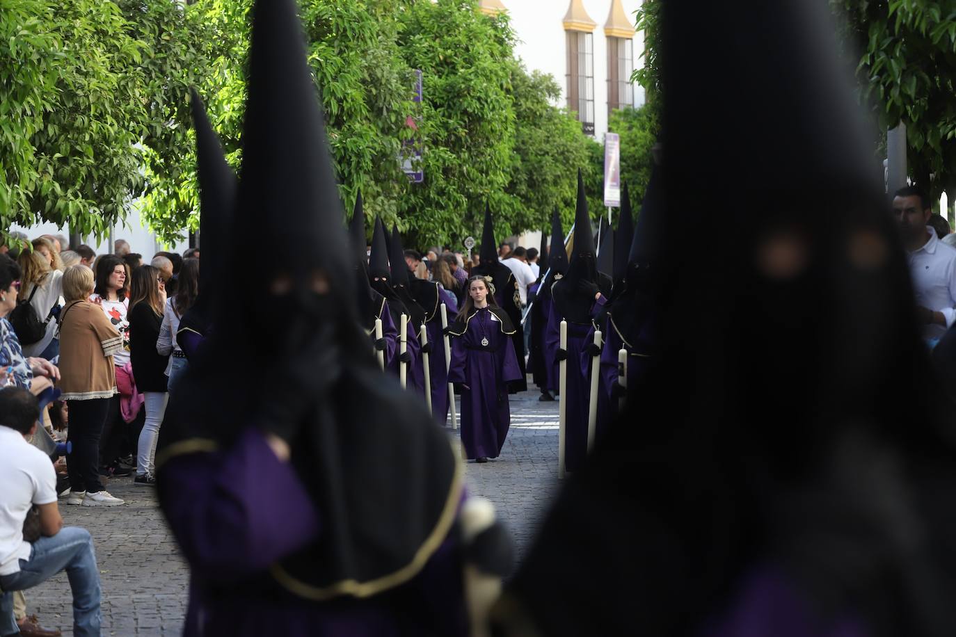 Las estampas del peso de los siglos en el Caído