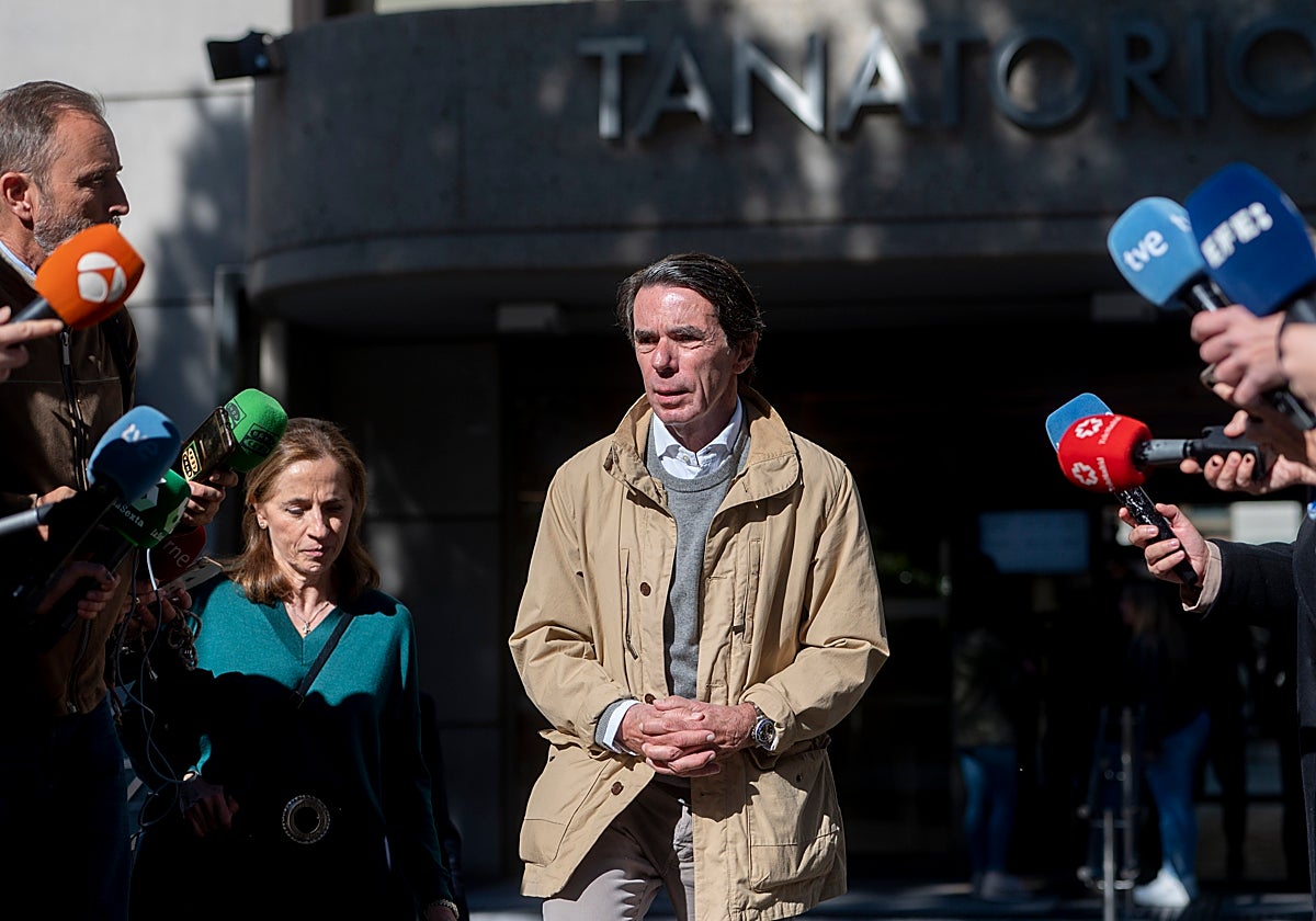 José María Aznar en la capilla ardiente de Josep Piqué