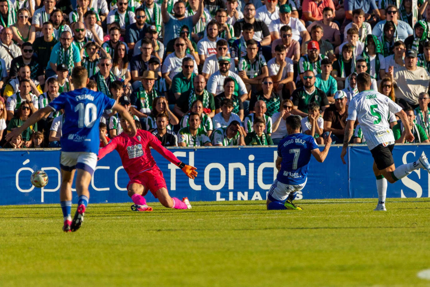 El partido Linares Deportivo-Córdoba CF, en imágenes