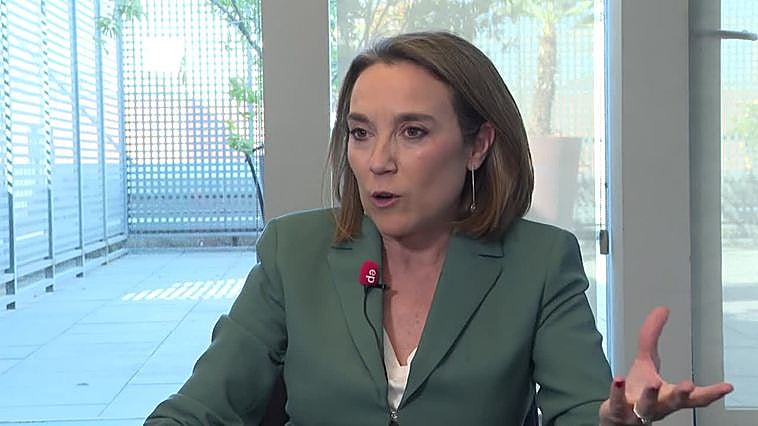 Gamarra dice que la reforma de pensiones es un "parche" que necesitará ajustes en 2025