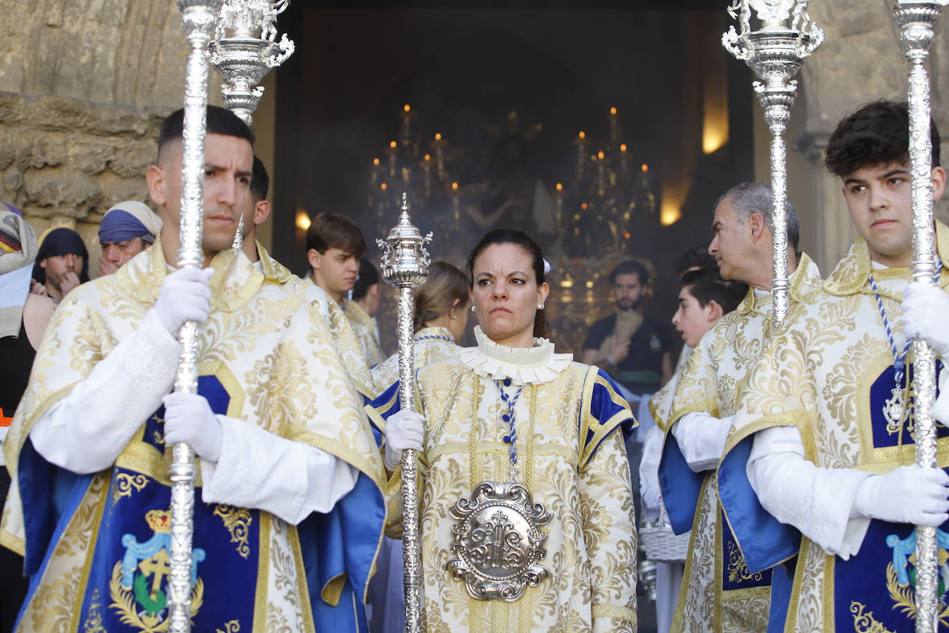 La Virgen de la Alegría recorre sola las calles de Córdoba, en imágenes