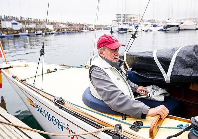 Don Juan Carlos regresará a España la próxima semana para asistir a las regatas de Sangenjo