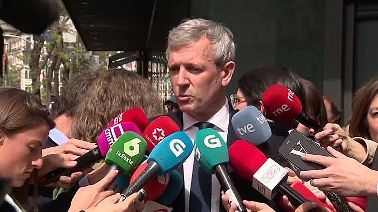 Rueda ve "bueno" para la promoción turística que el emérito recale en Sanxenxo