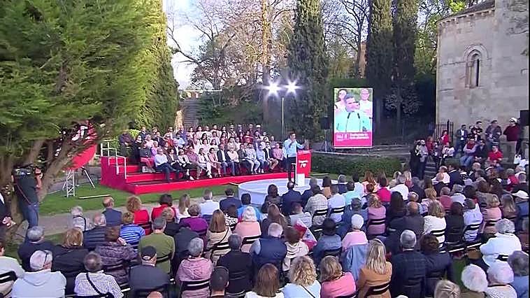 Sánchez dice que la "liga" del PSOE el 28M es la de la "gestión" frente a la del "ruido"