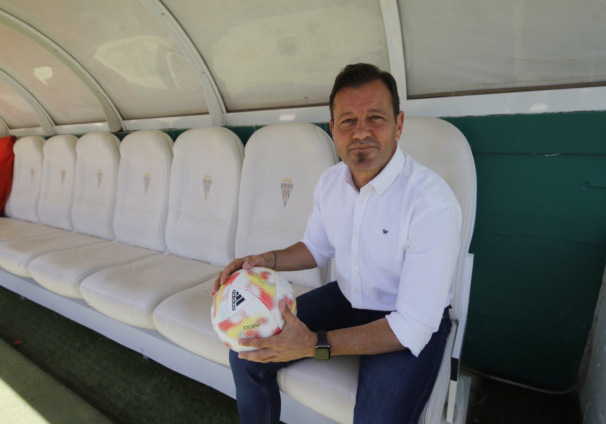 El nuevo entrenador del Córdoba CF, Manuel Mosquera