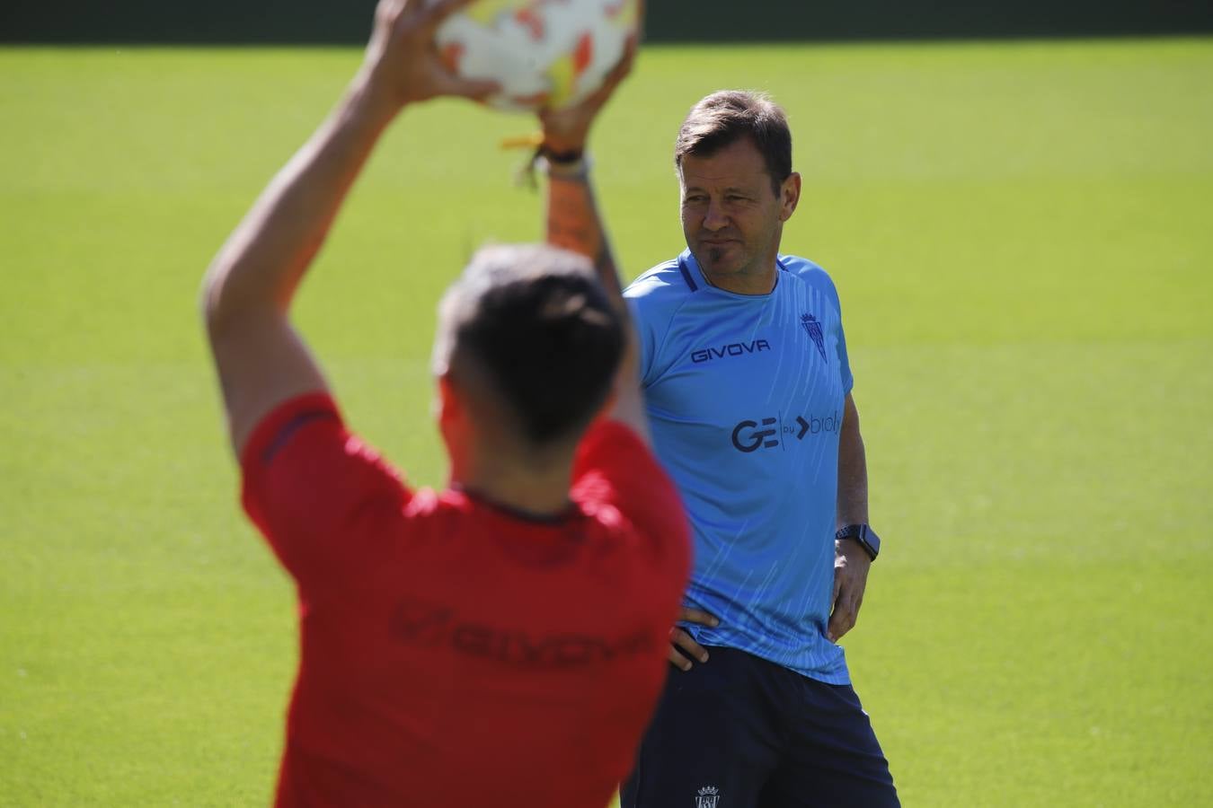 El primer entrenamiento de Manuel Mosquera al frente del Córdoba CF, en imágenes