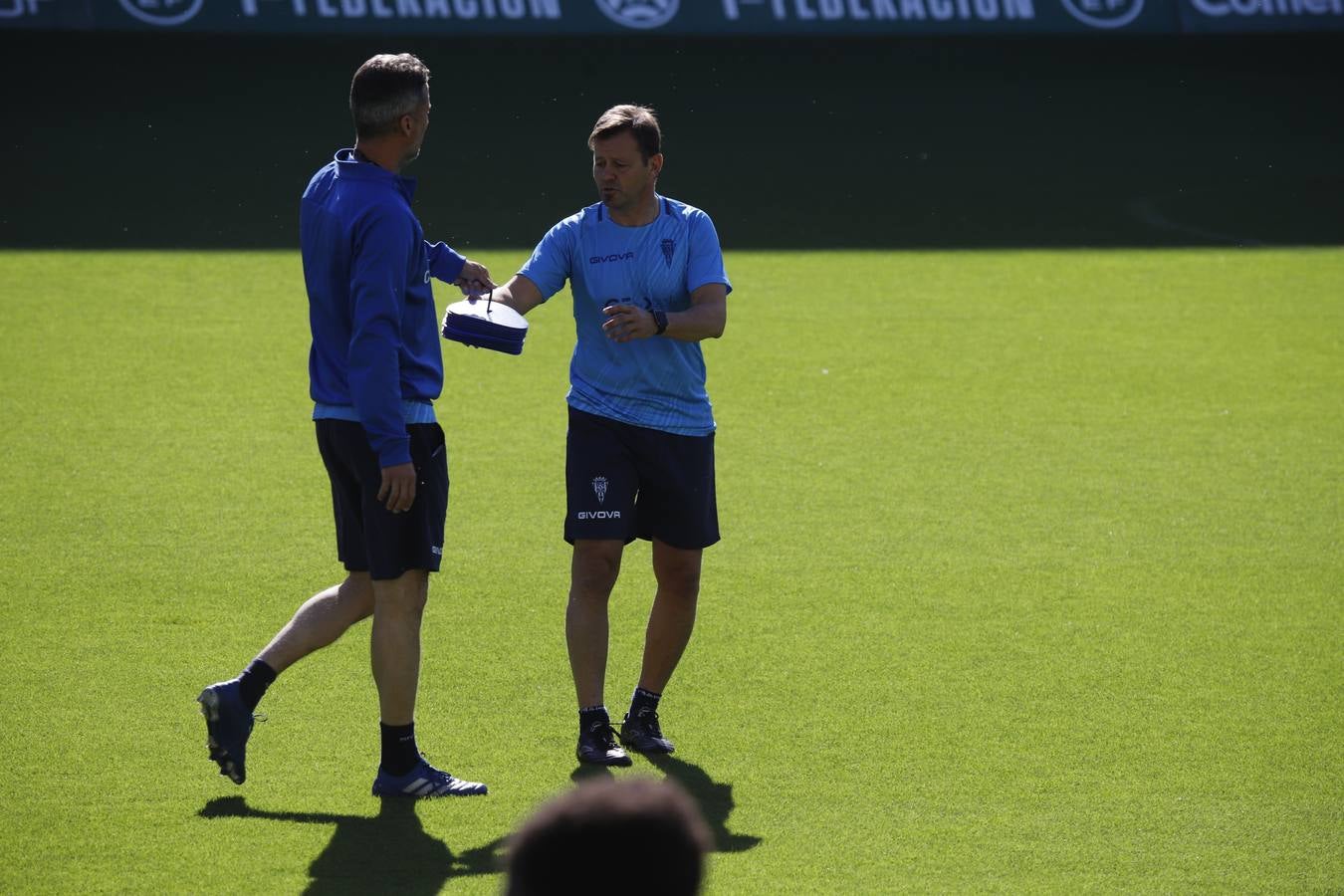 El primer entrenamiento de Manuel Mosquera al frente del Córdoba CF, en imágenes