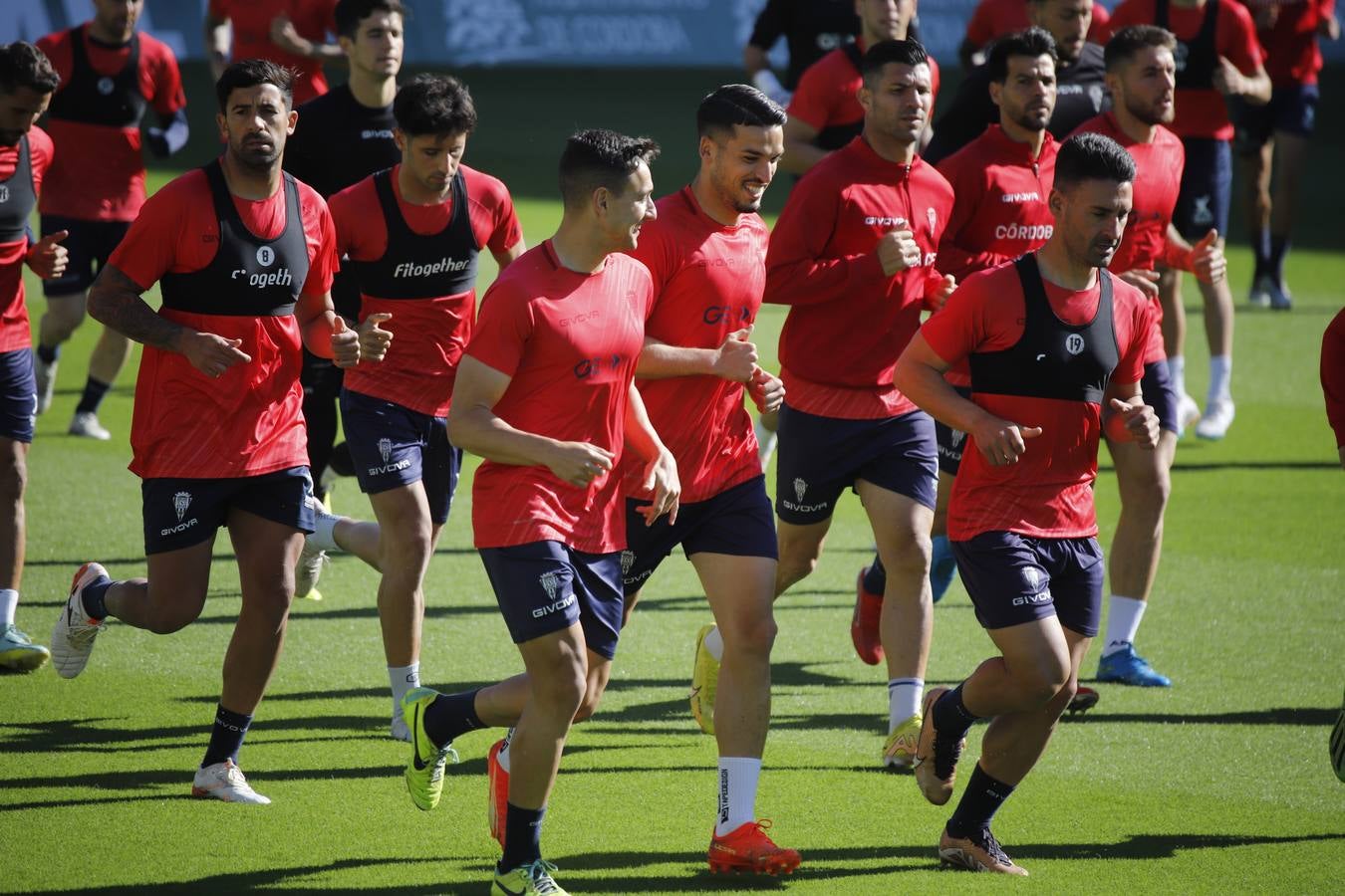 El primer entrenamiento de Manuel Mosquera al frente del Córdoba CF, en imágenes