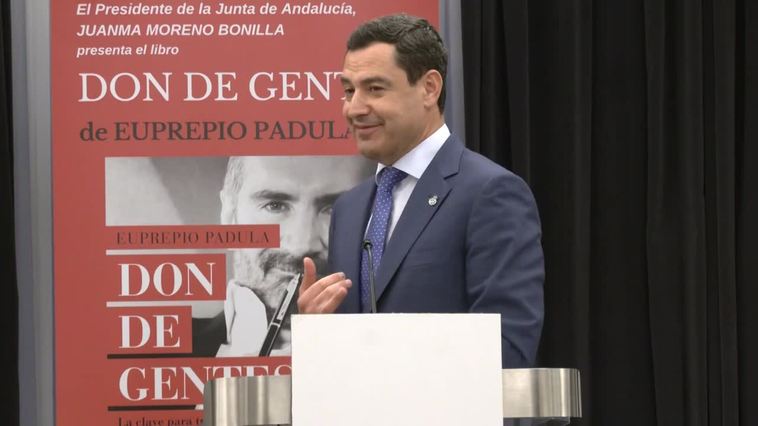 Moreno asiste a la presentación del libro 'Don de Gentes' de Euprepio Padula